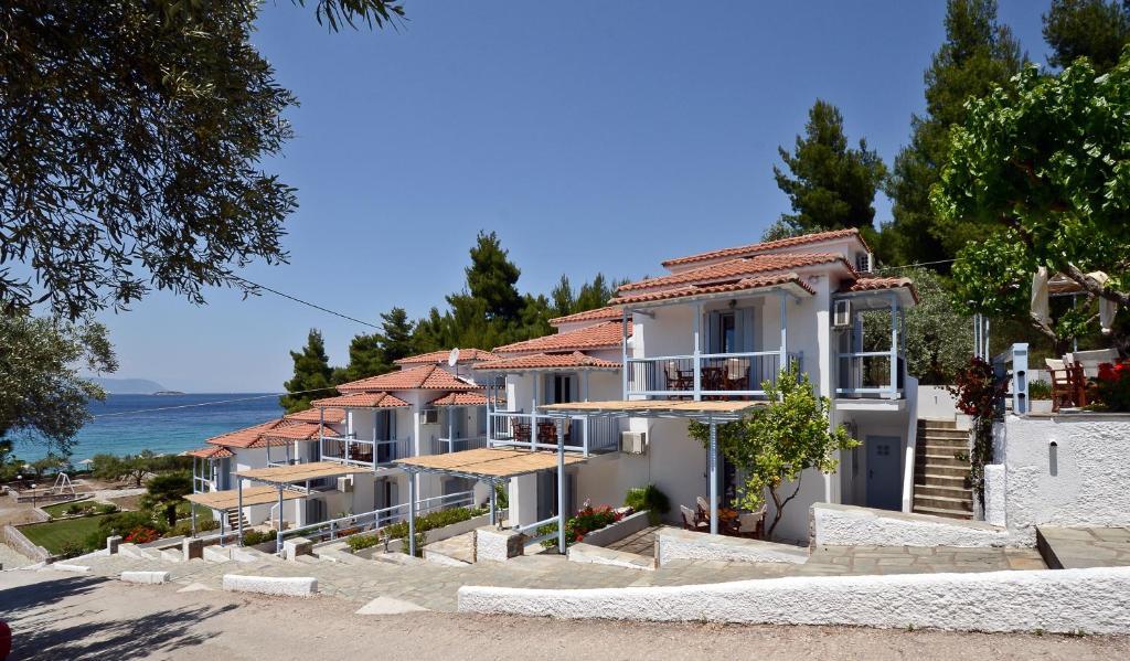Milia Beach Apartments Paralia Milia Exterior foto